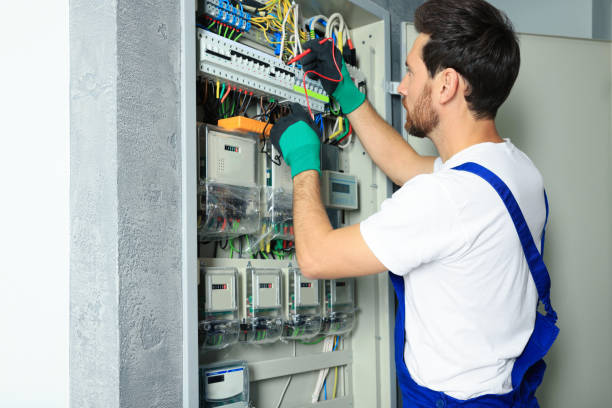 Best Licensed Electrician  in New London, IA